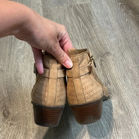 Circus by Sam Edelman Phoenix Ankle Bootie - Picture 5 of 9